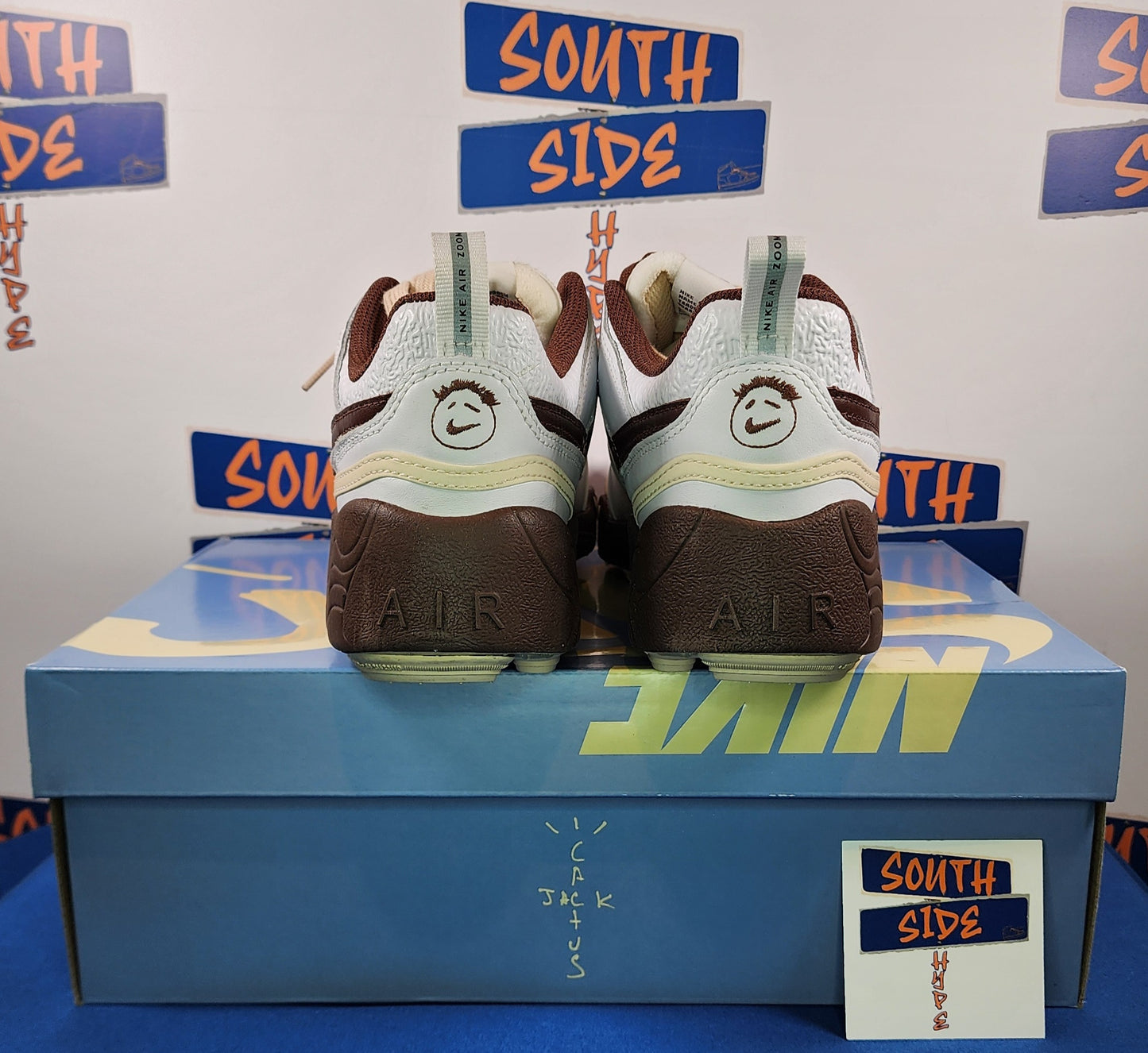 Nike Zoom Field Jaxx Travis Scott Light Chocolate
